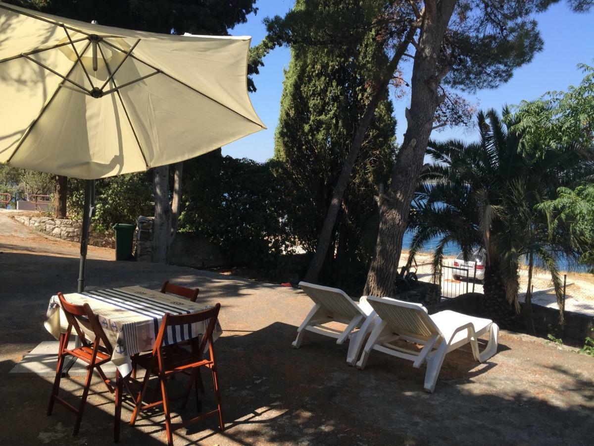 Cozy Place On The Beach Daire Trogir Dış mekan fotoğraf
